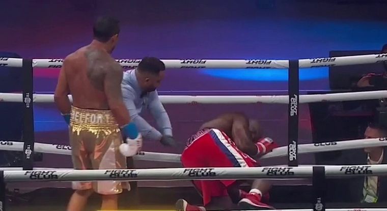 Holyfield fue noqueado. Foto: Captura