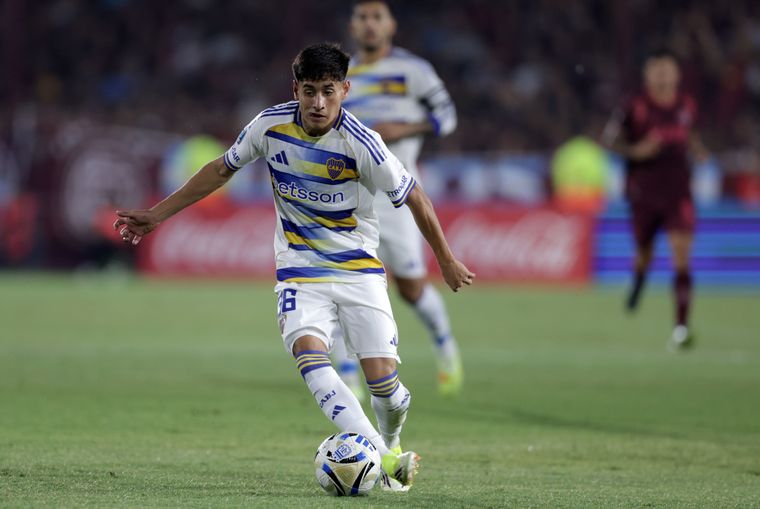 Tomás Aranda, el talentoso enganche que hizo crecer a Boca. Tuvo participación en los goles ante Lanús y los hinchas se ilusionan con su incipiente titularidad.&nbsp;