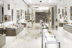 te mostramos por dentro la lujosa mansion de fragancias guerlain en champs-elysees