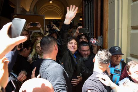 Javier Milei volverá a votar en el barrio porteño de Almagro Foto: Reuters