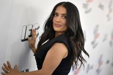 Salma Hayek jamás se ha hecho un retoque estético en el rostro. Foto: El Confidencial -  https://f.elconfidencial.com/original/fc8/379/520/fc8379520228140995ab2f25fa60ac59.jpg