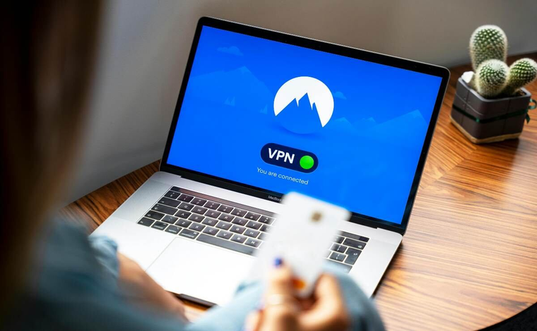 Dar acceso a VPN desconocidas eljos de proteger tu dispositivo lo vuelven vulnerable. Dar acceso a VPN desconocidas eljos de proteger tu dispositivo lo vuelven vulnerable.