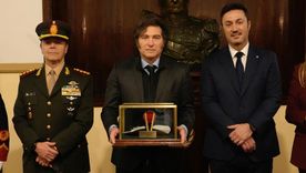 El designado Carlos Presti junto a Milei y Petri. El designado Carlos Presti junto a Milei y Petri.