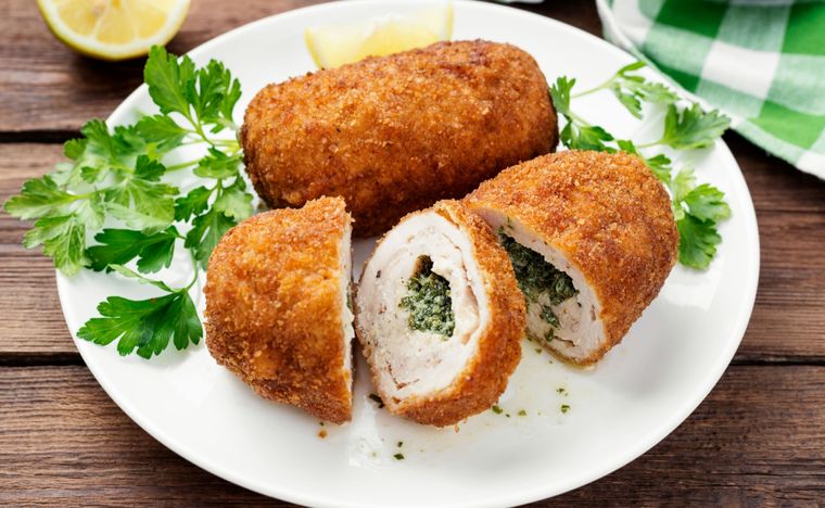 Pollo a la Kiev Una receta simple y deliciosa de pollo a la Kiev para hacer en minutos Foto: Shutterstock
