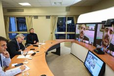 Fernández, Massa y Máximo Kirchner en videoconferencia con los legisladores de Juntos por el Cambio. Foto: Télam