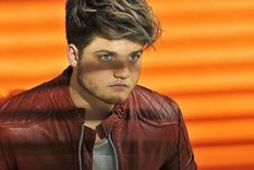 toto suar hablo de la pelea de araceli con un seguidor que lo insulto