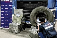 Los cigarrillos iban ocultos en las ruedas de repuesto Foto: Andes online