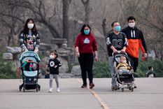 estudio: las mujeres resisten mejor el virus que los hombres