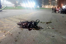 La moto de los fallecidos tras el siniestro Foto: Gentileza.diario Qué Digital (Imagen Ilustrativa).