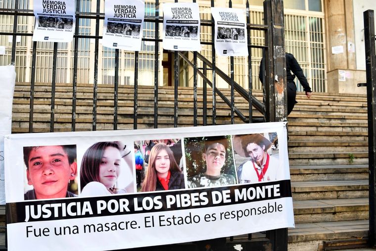 El recuerdo para las víctimas de la masacre de Monte Foto: Foto: Télam