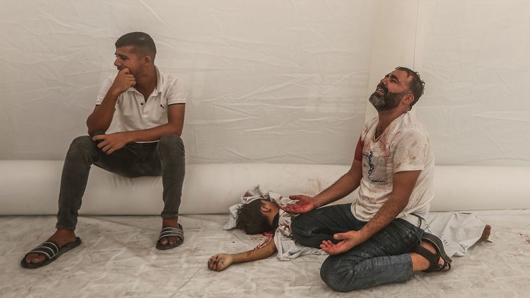 Israel no deja de disparar en Gaza, miles de niños ya han muerto. Foto Dpa Israel no deja de disparar en Gaza, miles de niños ya han muerto. Foto Dpa