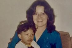 Yamely adoptó a Lourdes en 1980. Foto: ARCHIVO FAMILIAR