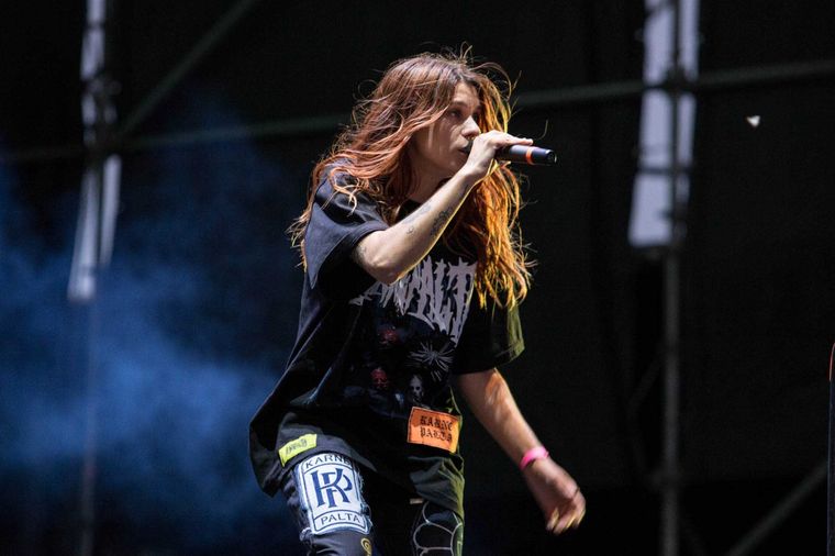 Lara Artesi, más conocida por su nombre artístico Lara91k, se presentará esta noche en Maipú. Foto: Foto: Cecilia Salas (Silencio)