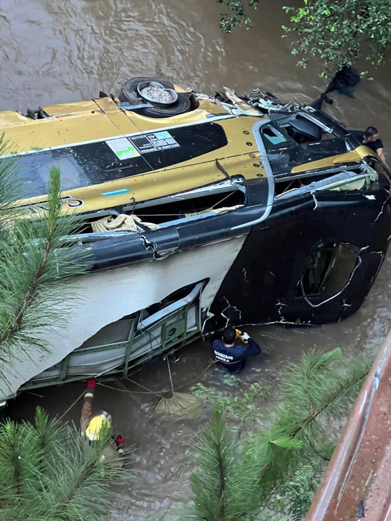 El siniestro ocurrió el domingo por la madrugada, sobre la Ruta Nacional 14, a la altura del kilómetro 892. El siniestro ocurrió el domingo por la madrugada, sobre la Ruta Nacional 14, a la altura del kilómetro 892.