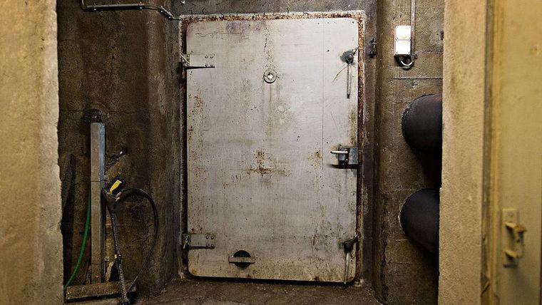 Los búnkeres fueron construidos para defender a Suiza en caso de invasión durante la Segunda Guerra Mundial y la Guerra Fría.