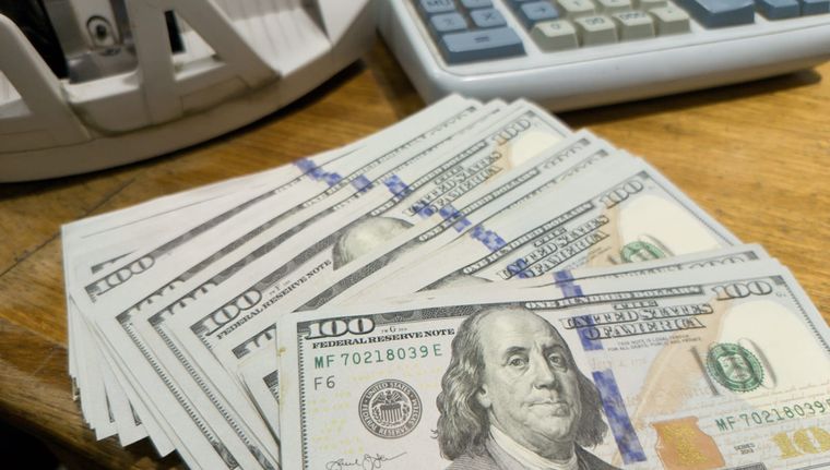 Para los expertos, la intervención podría traer más incertidumbre sobre la cotización del dólar. 