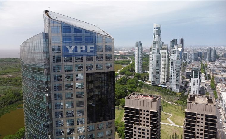 La condena por la expropiación de YPF fue de US$17.200 millones entre capital, intereses y honorarios profesionales Foto: Noticias Argentinas