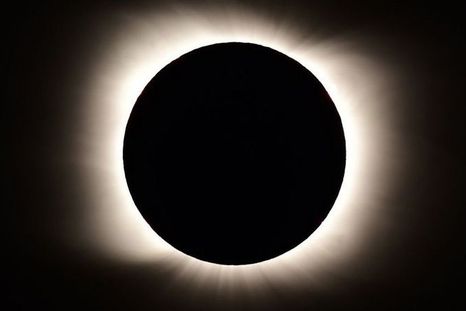 Cuando la Luna tapa al Sol se hace visible la corona solar. Foto: GETTY IMAGES