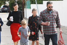 Jennifer Garner contó algunos detalles acerca de la difícil crianza que lleva adelante con los tres hijos que tuvo con Ben Affleck.