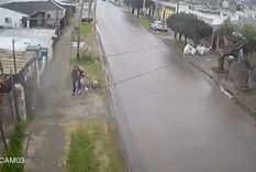 video: le robaron el celular y termino con una pierna fracturada video: le robaron el celular y termino con una pierna fracturada