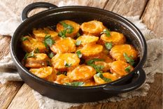 Patatas a la importancia Una receta clásica de España con un sabor único Foto: Shutterstock