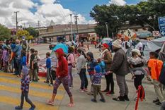 Cada día llegan más migrantes a la frontera de Estados Unidos con México y muchos de ellos son niños. Foto: EPA