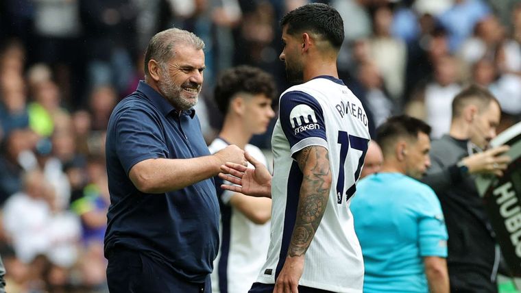 Cuti Romero despidió a Arge Postecoglou, DT con el que fue campeón en el Tottenham, con un mensaje conmovedor