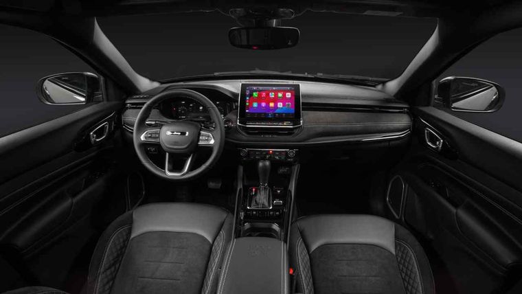 La versión Serie S del Jeep Compass incorpora nuevas características de confort: ajuste eléctrico del asiento del pasajero y apertura electrónica del maletero con sensor de presencia (manos libres).