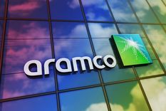 la petrolera saudi aramco busca empleados en la argentina: que puestos estan disponibles