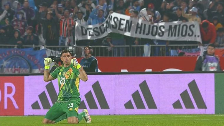 Las cargadas en el fútbol despiertan el odio de otros países contra Argentina. Las cargadas en el fútbol despiertan el odio de otros países contra Argentina.