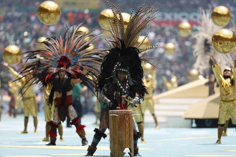 El Mundial 2026 ya comenzó y tuvo su primera ceremonia en México. El Mundial 2026 ya comenzó y tuvo su primera ceremonia en México.