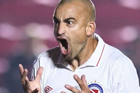 Santiago Silva volverá a jugar al fútbol a sus 45 años. Foto: Fotobaires
