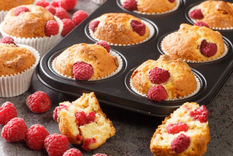 Estos muffins de manzana y frambuesa serán el deleite de tu familia Foto: Shutterstock