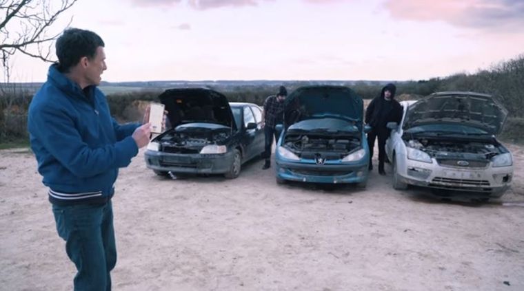 Peugeot 206 VS. FORD FOCUS VS. HONDA CIVIC Un desafío impresionante le dio la victoria a uno de estos tres modelos, aunque claramente quedaron fundidos.