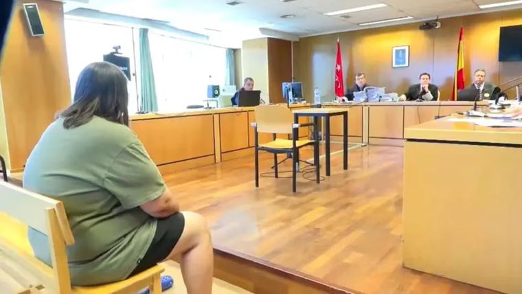 Condenaron a 433 años de prisión a un argentino por abusar de menores a través de Fortnite.