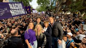 Javier Milei junto a su hermana Karina, Patricia Bullrich, Diego Santilli y Karen Reichardt. Javier Milei junto a su hermana Karina, Patricia Bullrich, Diego Santilli y Karen Reichardt.