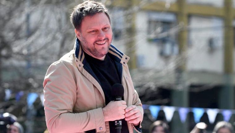 Leandro Santoro vuelve al ruedo electoral y anunció su candidatura en la Ciudad. Foto: Facebook Leandro Santoro