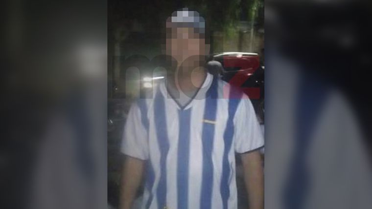 El hombre que logró zafar de la condena por golpear a un policía y lanzar un ladrillo a una patrulla.