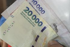 Los rendimientos que genera el dinero varían según la entidad bancaria. Foto: Walter Moreno/Mdz con Moto G 24