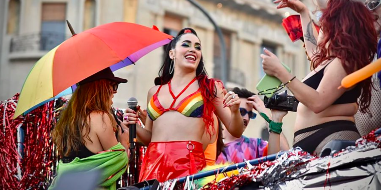 Lali Espósito en la Marcha del Orgullo.