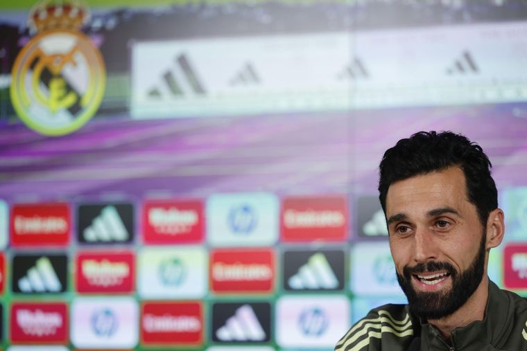 Arbeloa se mostró muy molesto con la actitud de Mastantuono. Arbeloa se mostró muy molesto con la actitud de Mastantuono.
