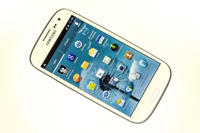 Con el Samsung Galaxy S3, la tecnología AMOLED llega a millones de hogares. Con el Samsung Galaxy S3, la tecnología AMOLED llega a millones de hogares.