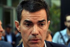 La camioneta de Juan Manuel Urtubey recibió un disparo.