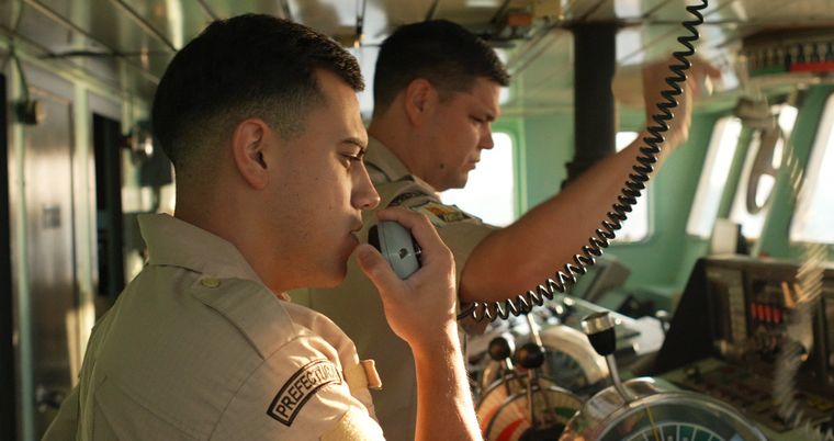 Más de 140 buques extranjeros ingresaron a la Zona Económica Exclusiva Argentina por el fuerte temporal en el Atlántico Sur.