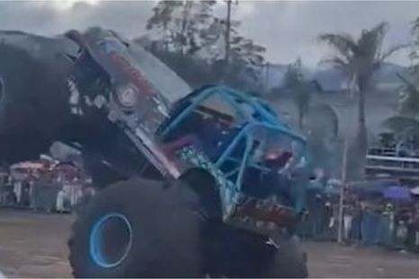 En Colombia, un acciedente en un evento automovilistico terminó en la muerte de tres espectadores y 40 heridos. En Colombia, un acciedente en un evento automovilistico terminó en la muerte de tres espectadores y 40 heridos.