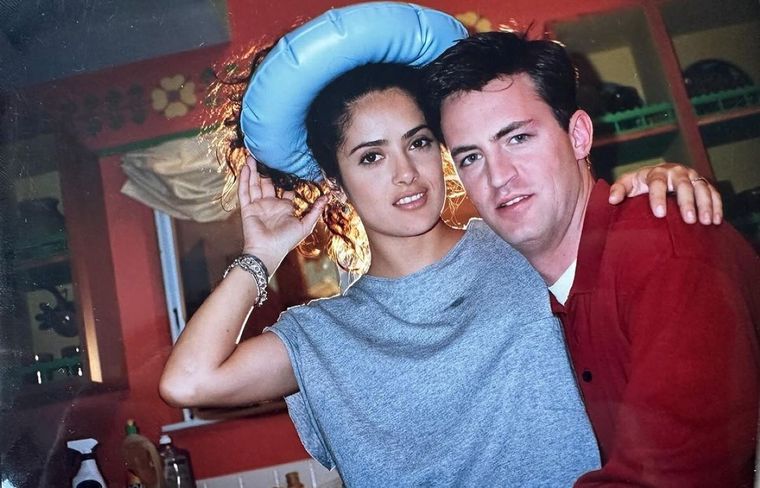 Salma Hayek compartió imágenes inéditas de su amistad con Matthew Perry. Foto: Salma Hayek / Instagram
