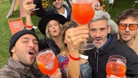 No te pierdas la galería de fotos con todos los famosos que disfrutaron un fin de semana mendocino. No te pierdas la galería de fotos con todos los famosos que disfrutaron un fin de semana mendocino.