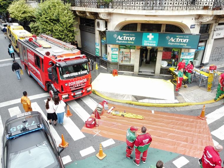 El incidente ocurrió en Tucumán al 2300, entre Pasteur y Azcuénaga. Foto: X
