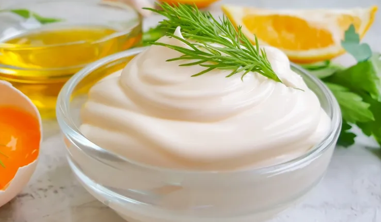 La mayonesa keto es una receta ideal para el verano porque no contiene harinas ni azúcar. La mayonesa keto es una receta ideal para el verano porque no contiene harinas ni azúcar.