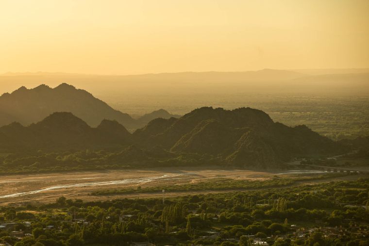 Belén es un pueblo de Catamarca reconocido por sus tejidos artesanales y su paisaje de montaña.